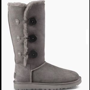 Tall gray Bailey button Ugg boots size 9